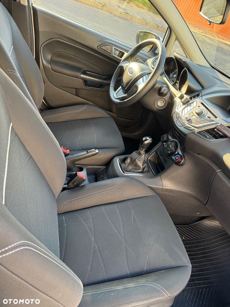 Ford Fiesta - 8