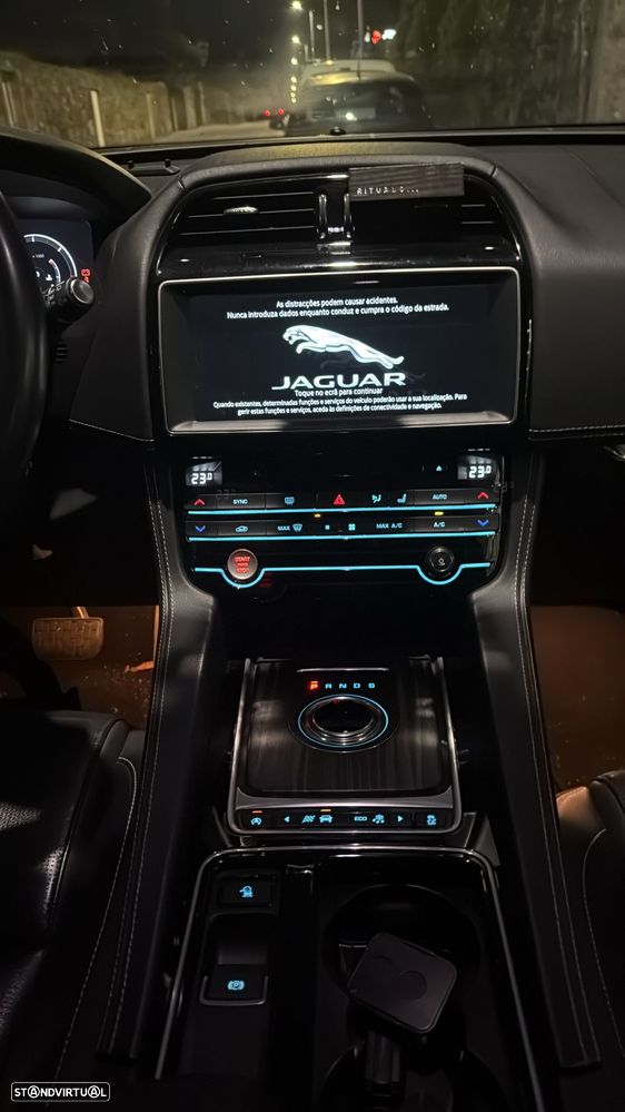 Jaguar F-Pace 20d AWD Aut. R-Sport - 7