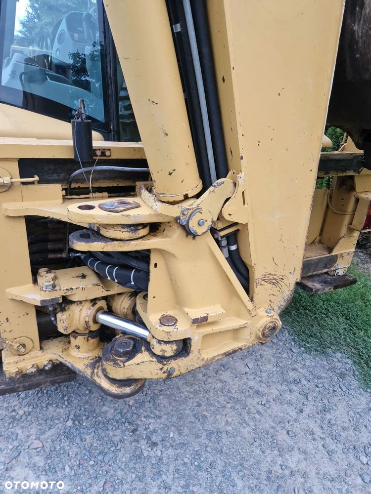 Caterpillar CAT 432D - 25