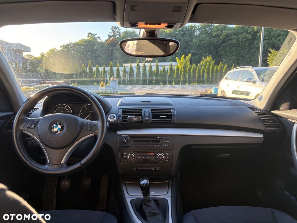 BMW Seria 1 116d - 9
