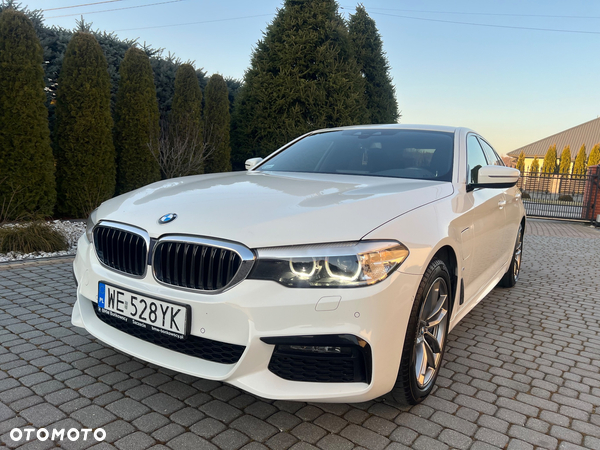 BMW Seria 5 530e iPerformance xDrive M Sport sport