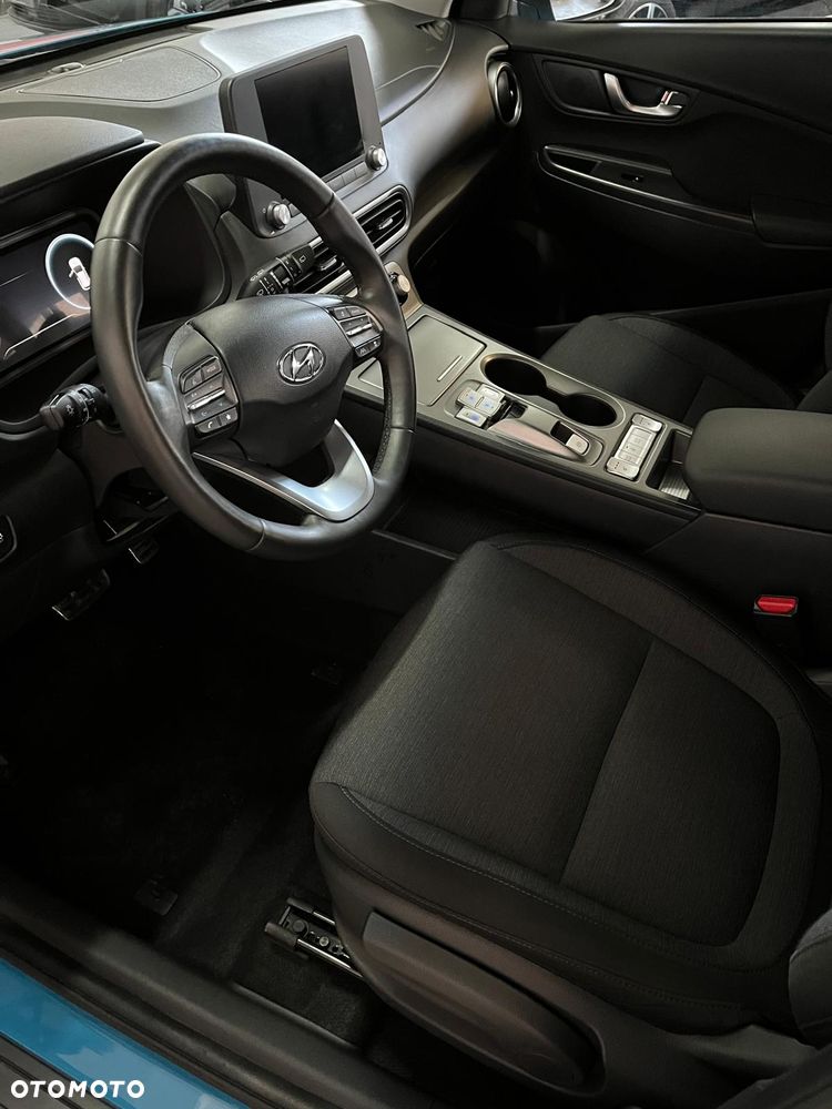 Hyundai Kona Select - 19