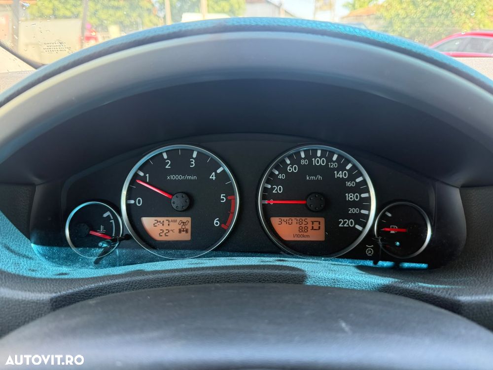 Nissan Pathfinder - 12
