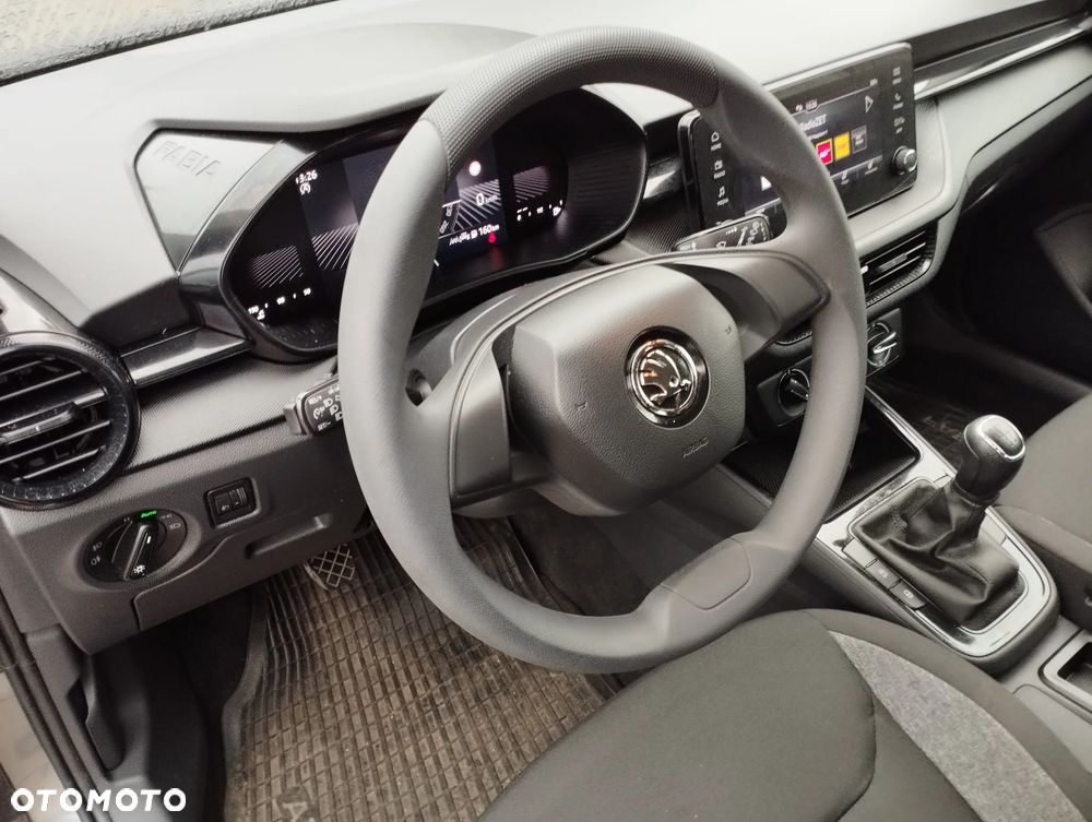 Skoda Fabia 1.0 TSI Essence - 22