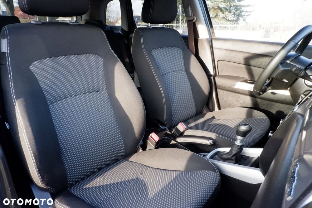 Suzuki Vitara 1.6 DDiS (4x4) Allgrip Comfort - 9