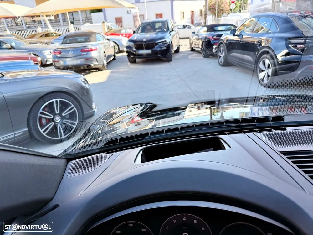 Porsche Panamera 4 E-Hybrid - 18