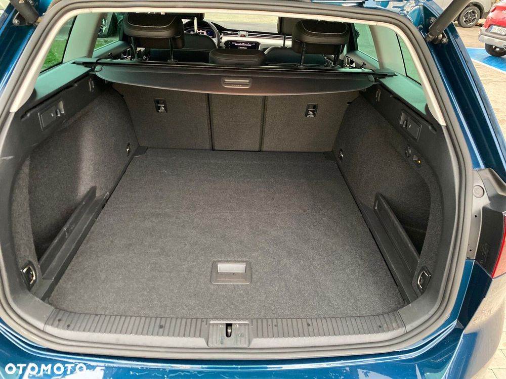 Volkswagen Passat Variant - 14