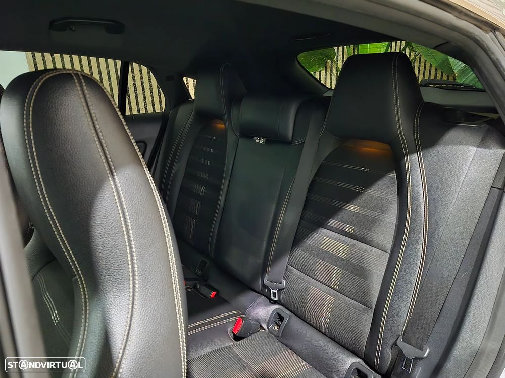 Mercedes-Benz CLA 180 d Shooting Brake Fleet Pack Plus - 20