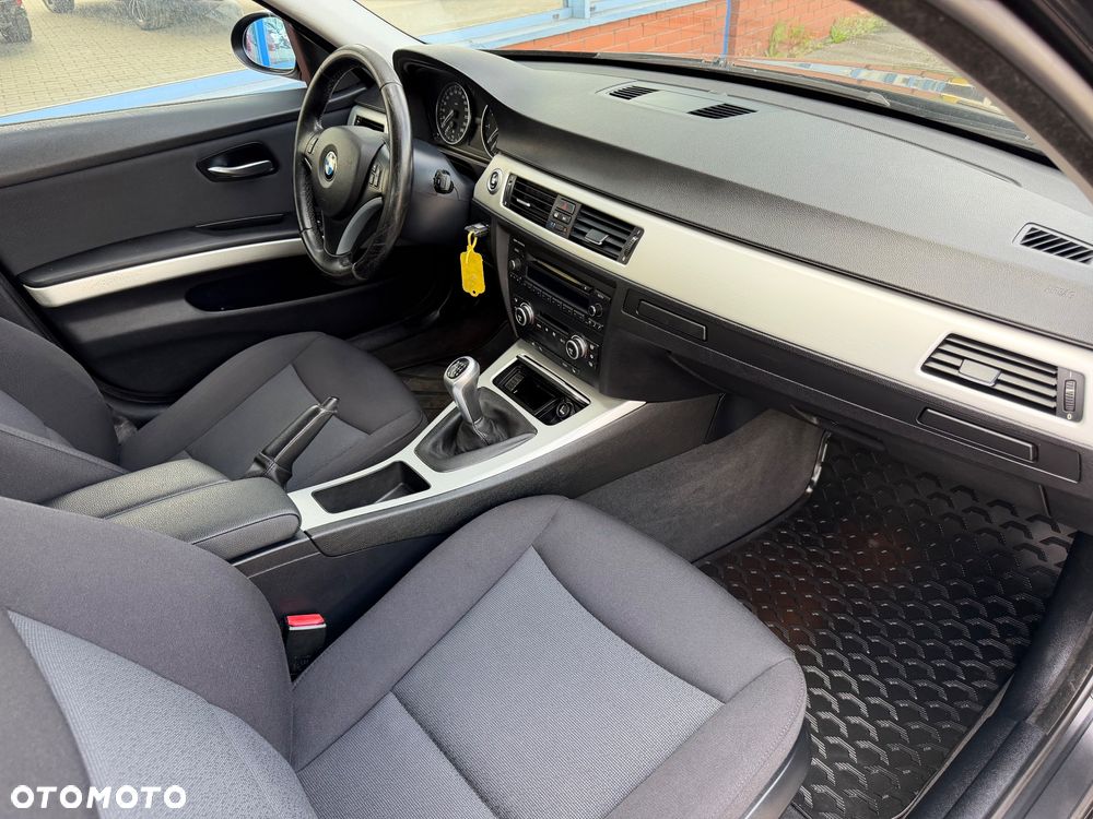 BMW Seria 3 320i Edition Lifestyle - 22