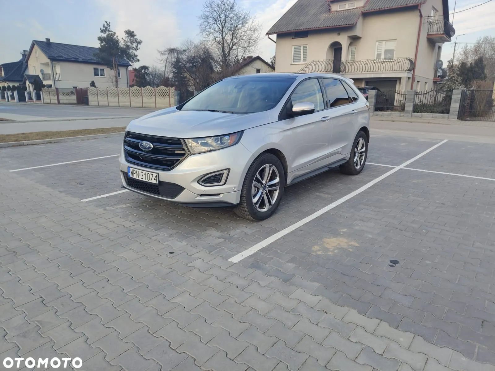 Ford Edge - 2