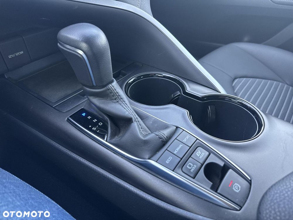 Toyota Camry 2.5 Hybrid Prestige CVT - 19