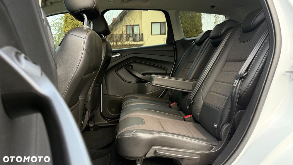 Ford Kuga 2.0 TDCi 4x4 Titanium - 31