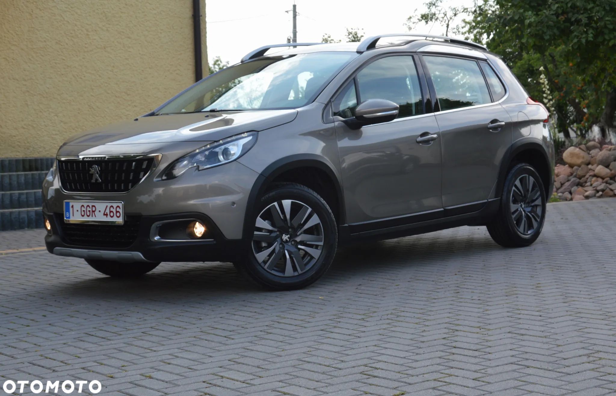 Peugeot 2008 - 1