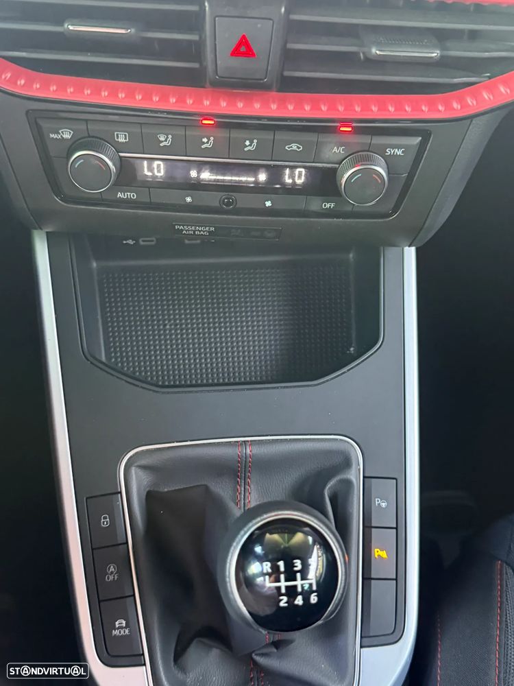 SEAT Arona 1.0 TSI FR - 38