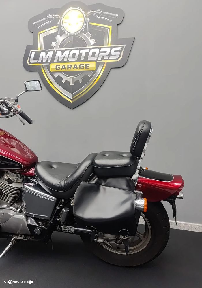 Honda Shadow VT 1100 - 12