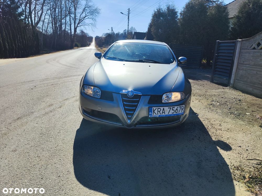 Alfa Romeo GT - 5