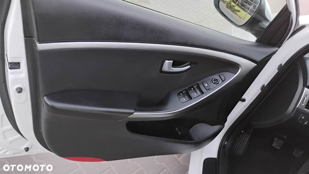 Hyundai i30 - 13