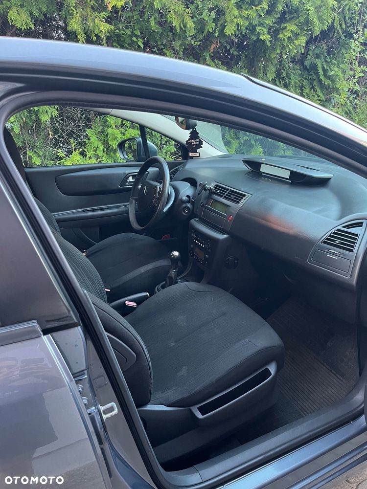 Citroën C4 1.4 16V Impress - 5