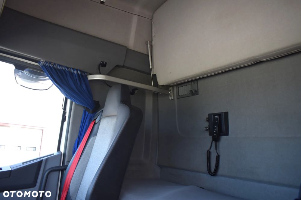 Renault T 480 - 12