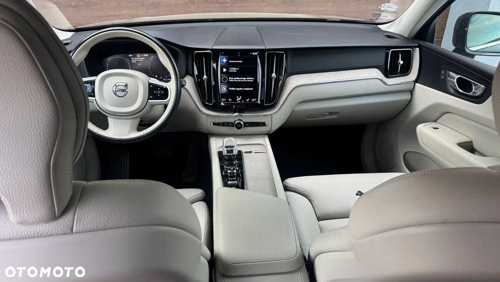 Volvo XC 60 - 7