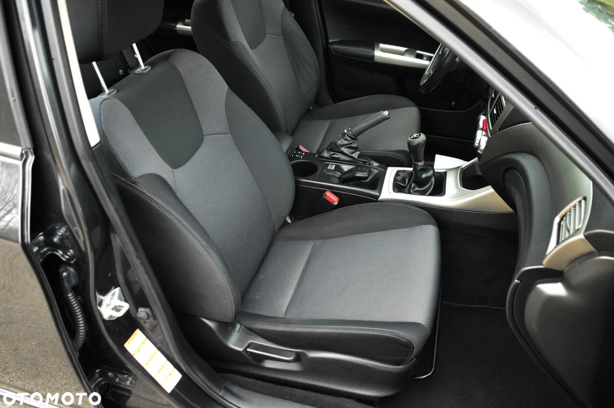 Subaru Impreza 2.0i Active - 27
