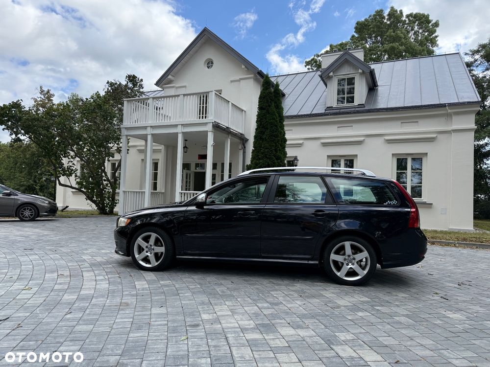 Volvo V50 2.0D R-Design Momentum - 4