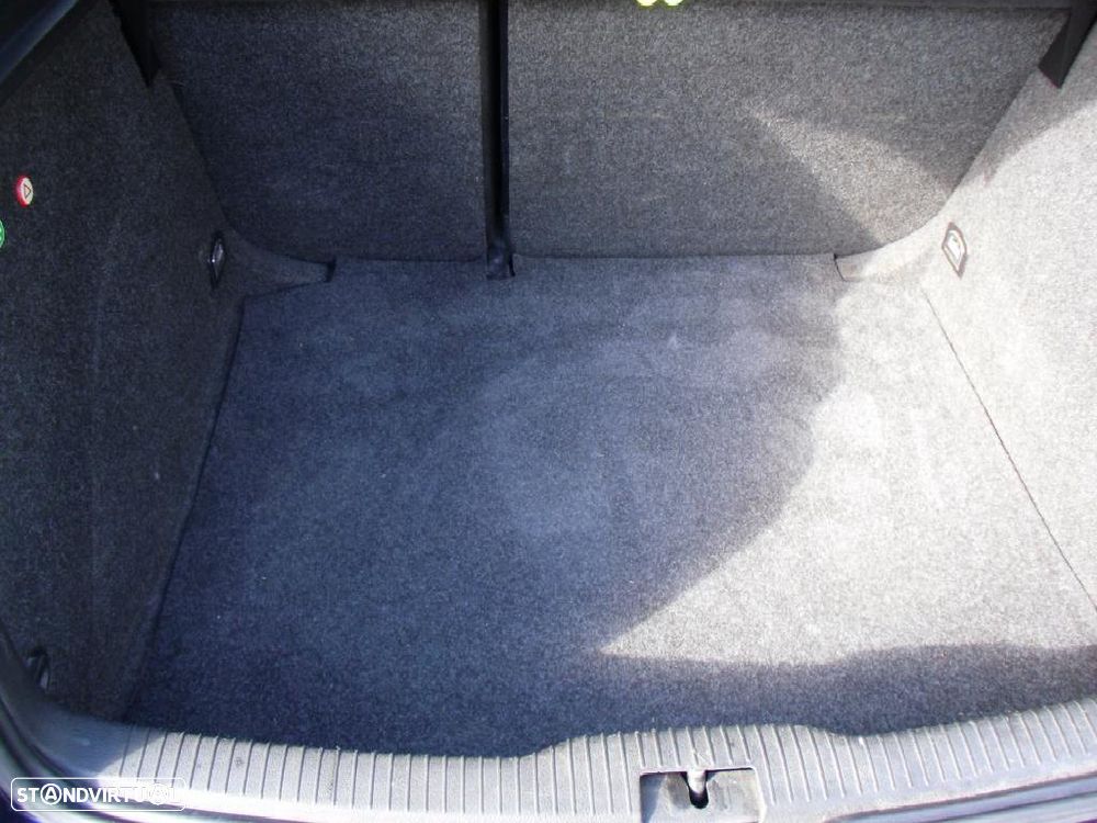 VW Golf 1.9 TDi 4M Highline - 2