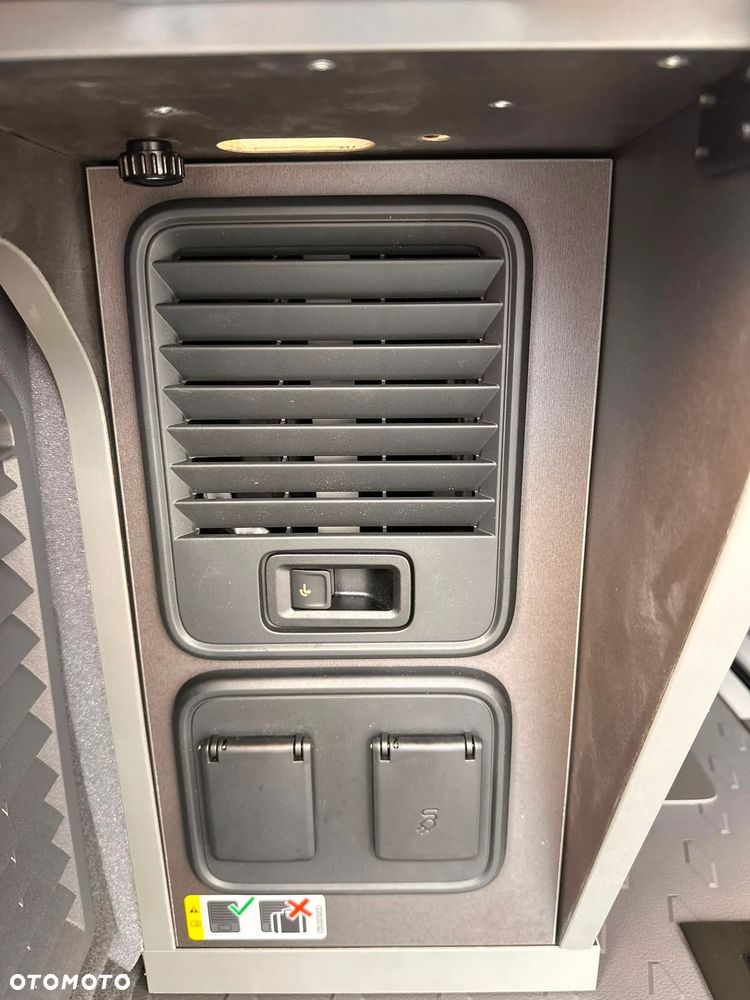 Volkswagen California - 14