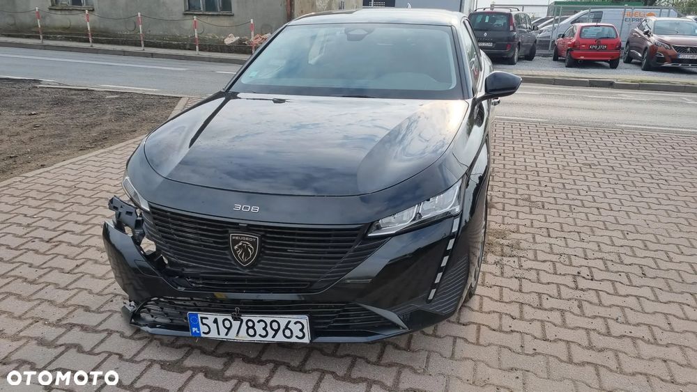 Peugeot 308 BlueHDi 130 EAT8 Allure - 32