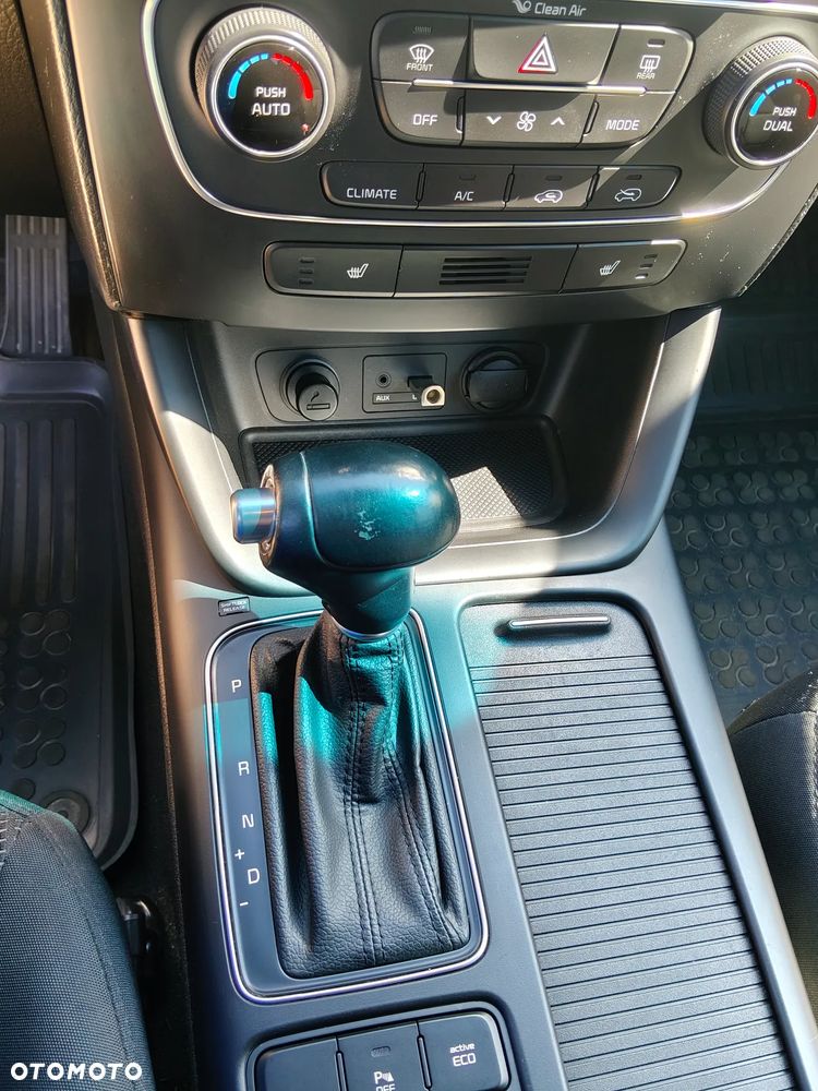 Kia Sorento - 11