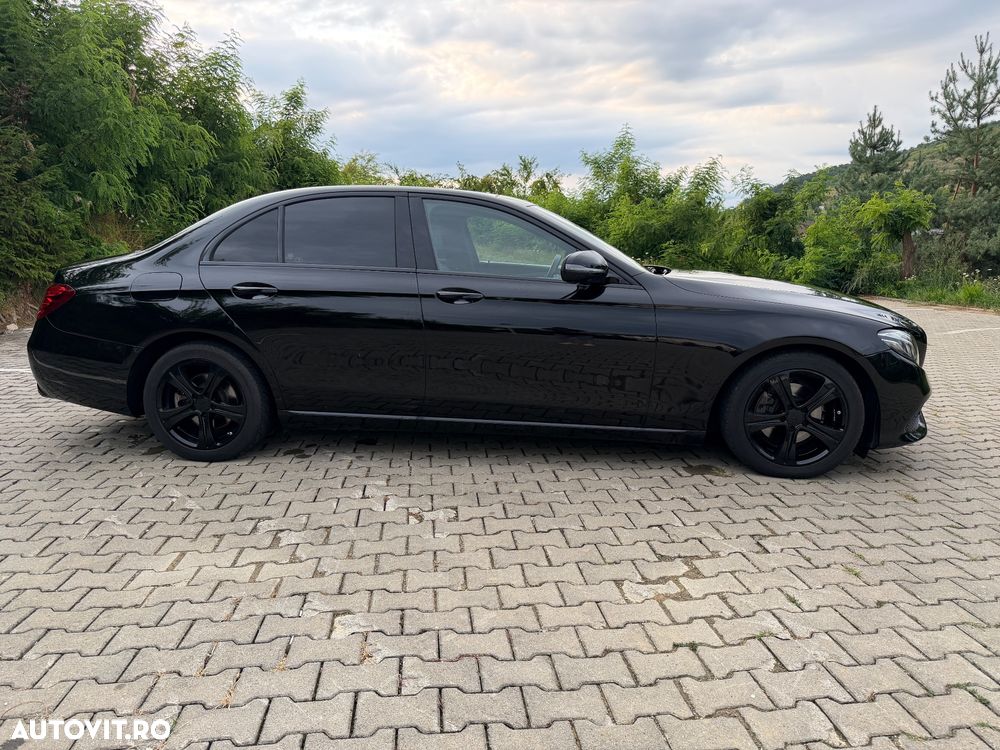 Mercedes-Benz E 220 d 9G-TRONIC - 9