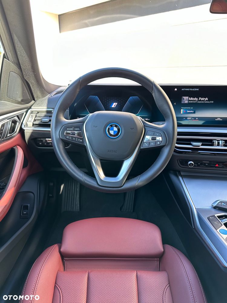 BMW i4 - 10
