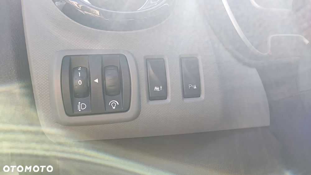 Renault Trafic - 16