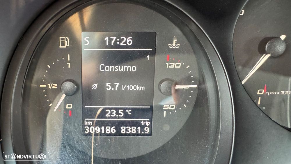 SEAT Leon 1.6 TDI Ecomotive Style - 9