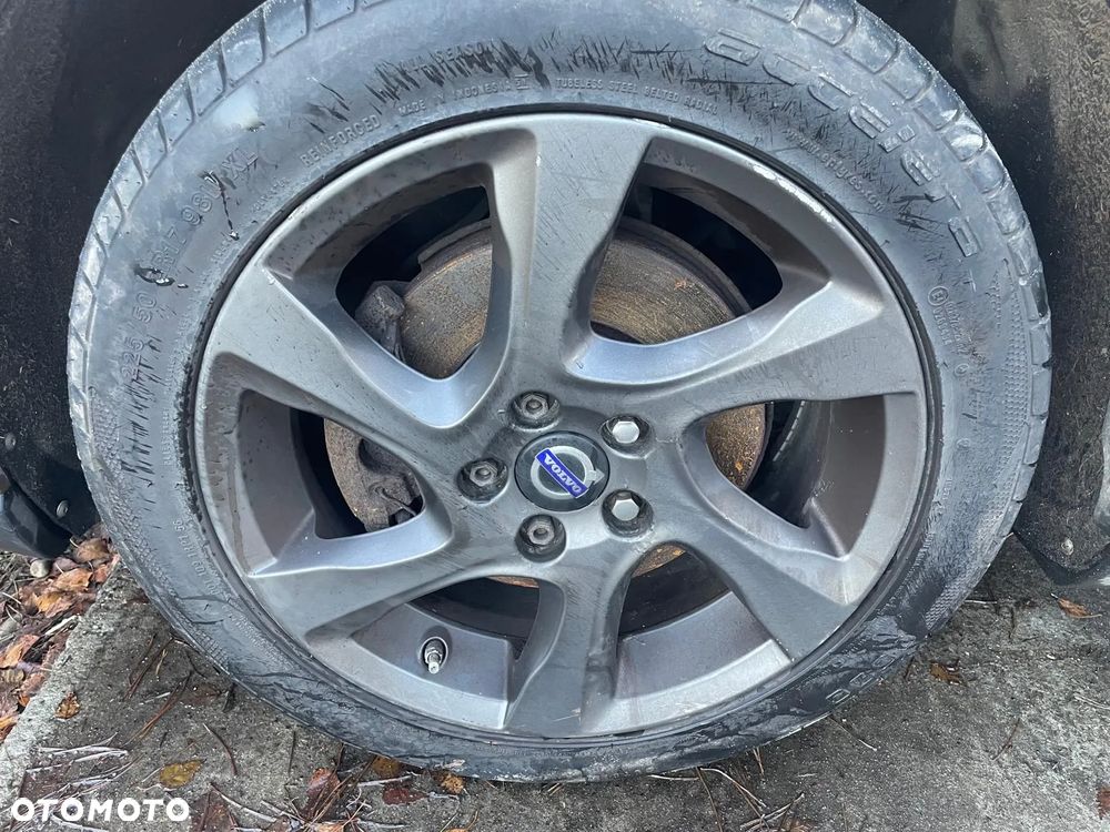 alu felgi 17 volvo v40 v60 s60  225/50/17  5x108 - 3