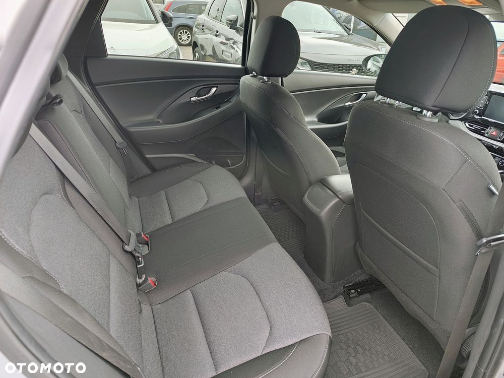 Hyundai i30 1.5 DPI Comfort - 9