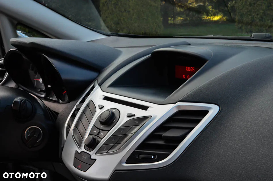 Ford Fiesta 1.25 Ambiente - 29