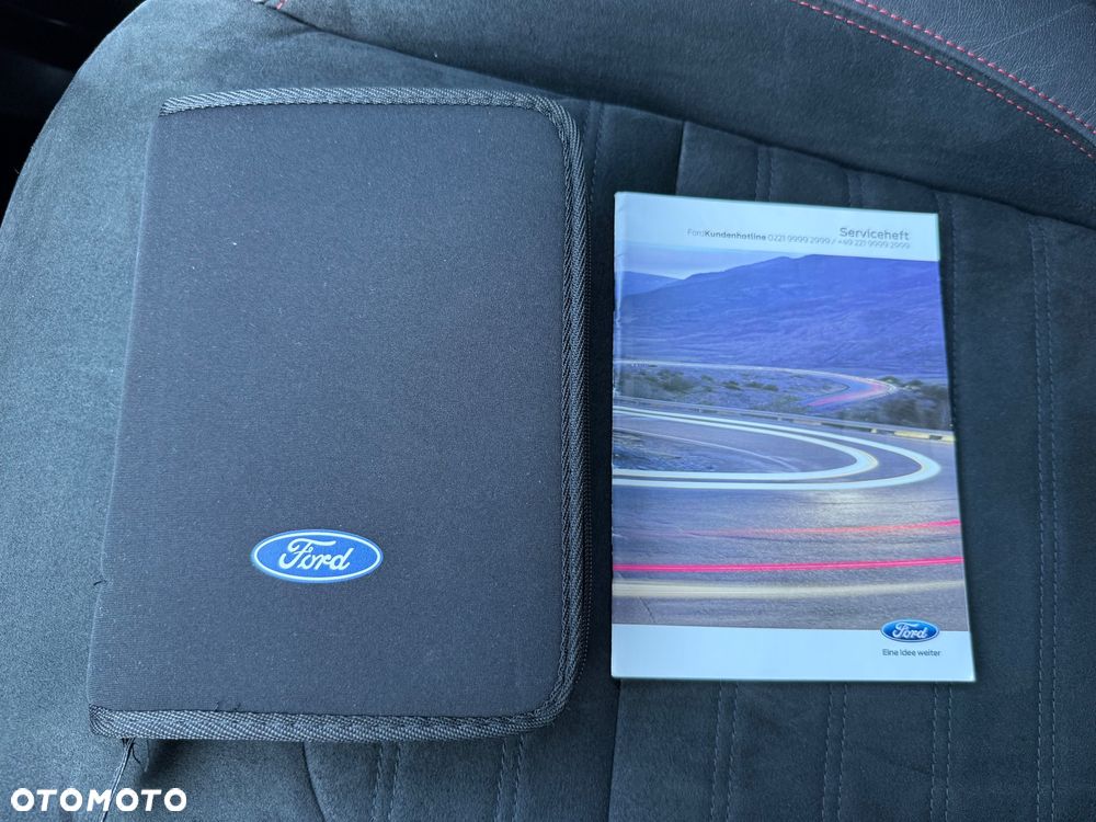 Ford Kuga 1.5 EcoBoost FWD ST-Line X - 35