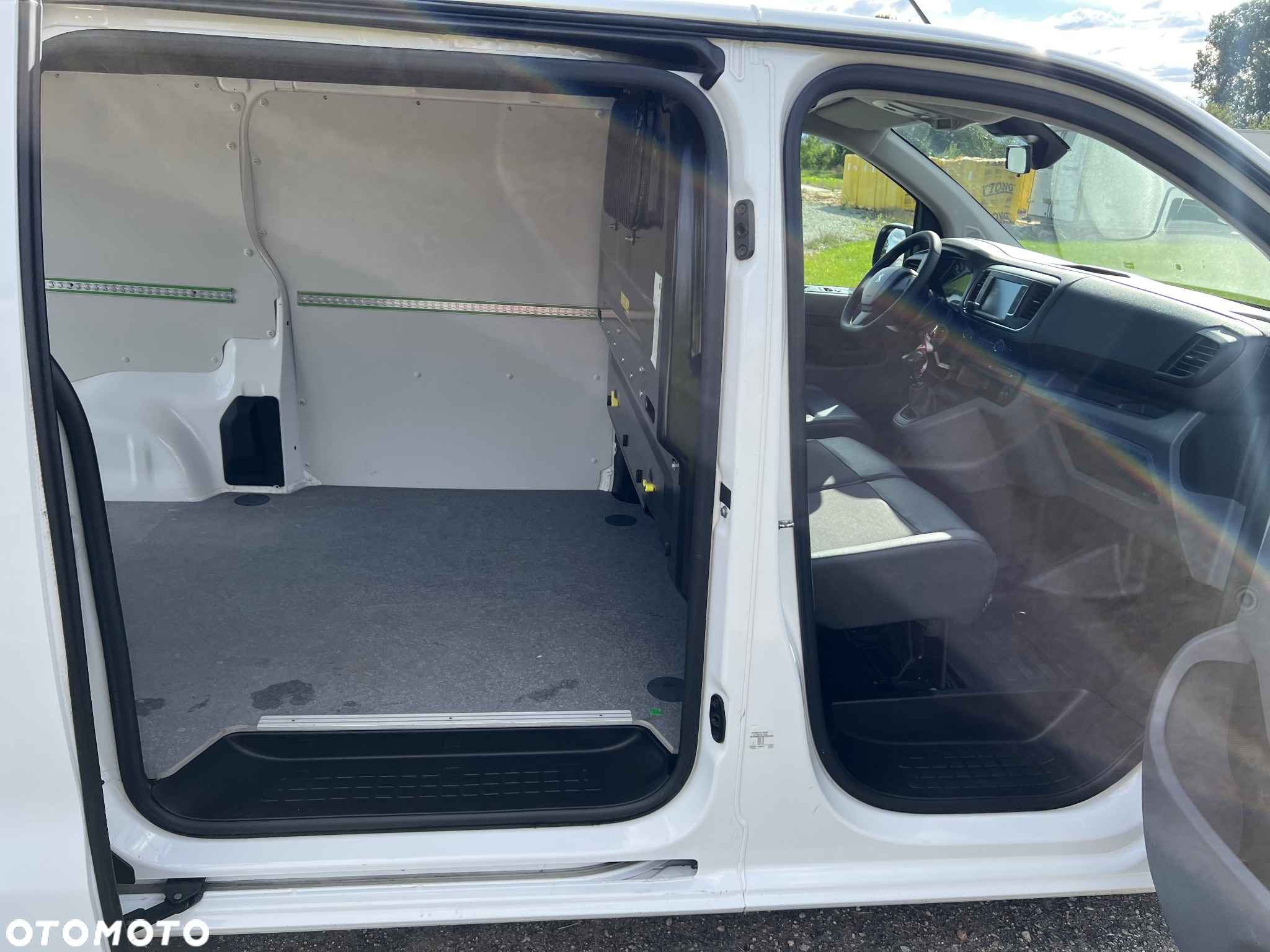 Peugeot Expert - 13