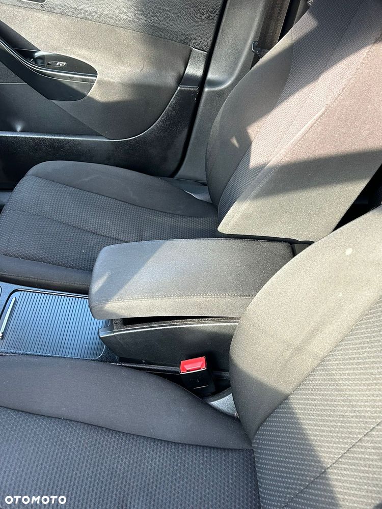 Volkswagen Passat 2.0 TDI Comfortline - 16