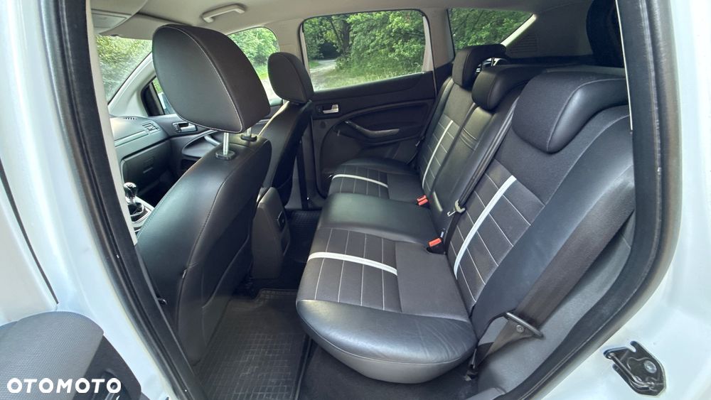 Ford Kuga 2.0 TDCi 4WD Titanium - 16