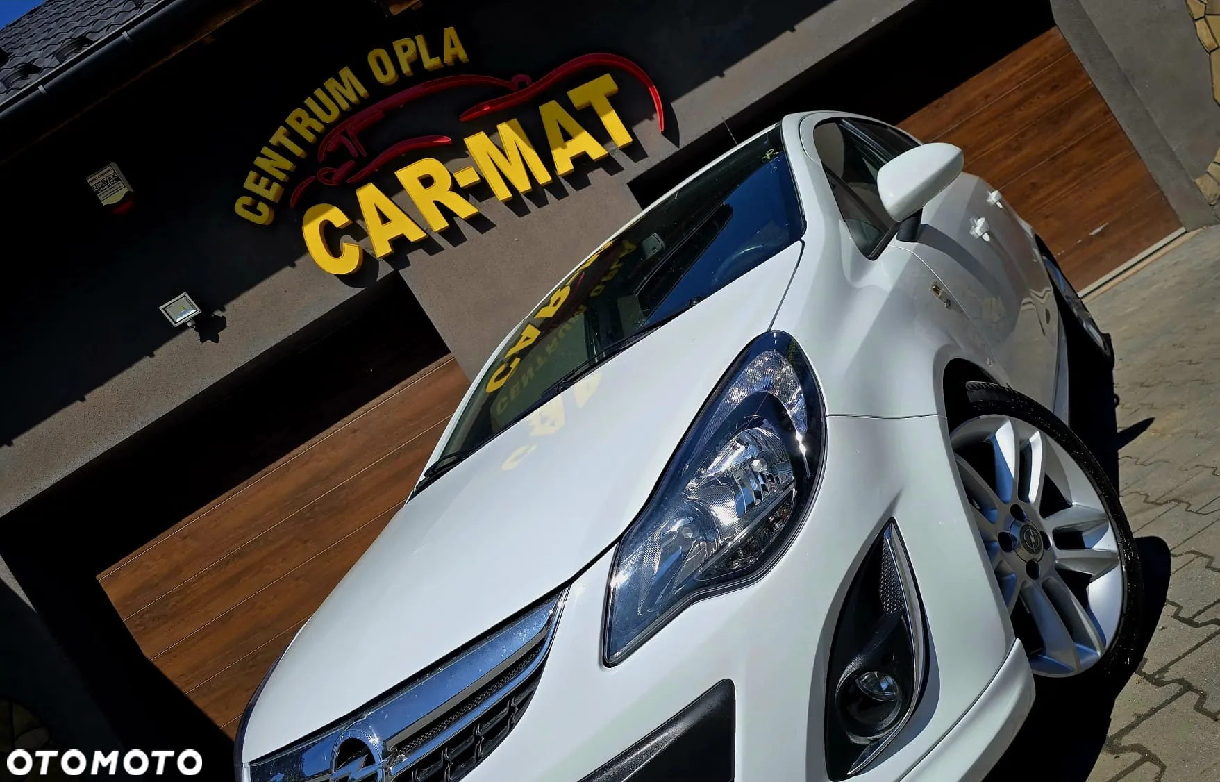 Opel Corsa 1.4 16V Sport - 2