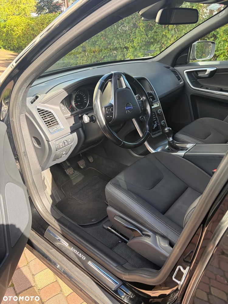 Volvo XC 60 D4 AWD Momentum - 8