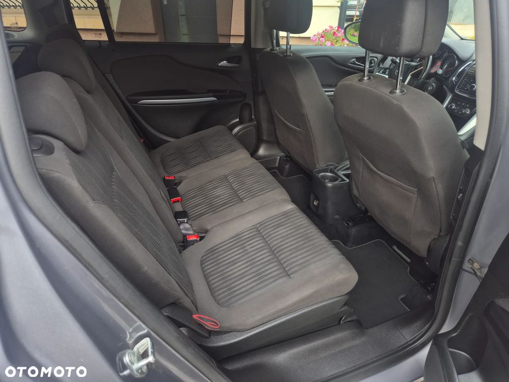 Opel Zafira - 30