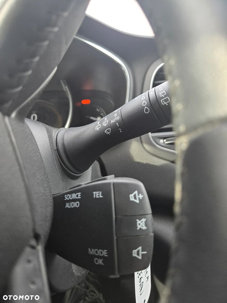 Renault Megane dCi 110 FAP Paris Business - 19