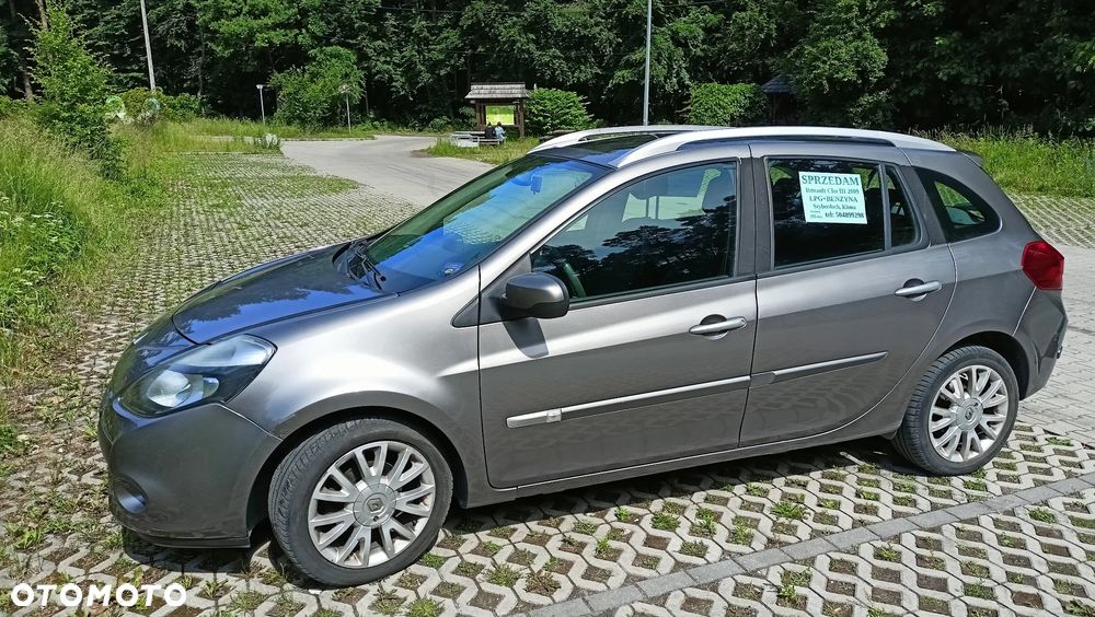 Renault Clio - 9