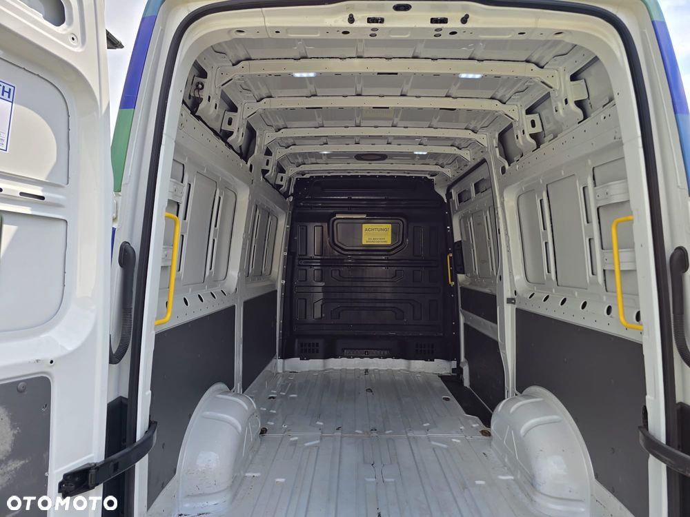 Volkswagen Crafter - 9