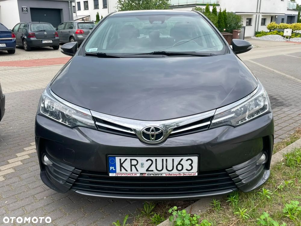 Toyota Corolla 1.6 Classic Plus - 1