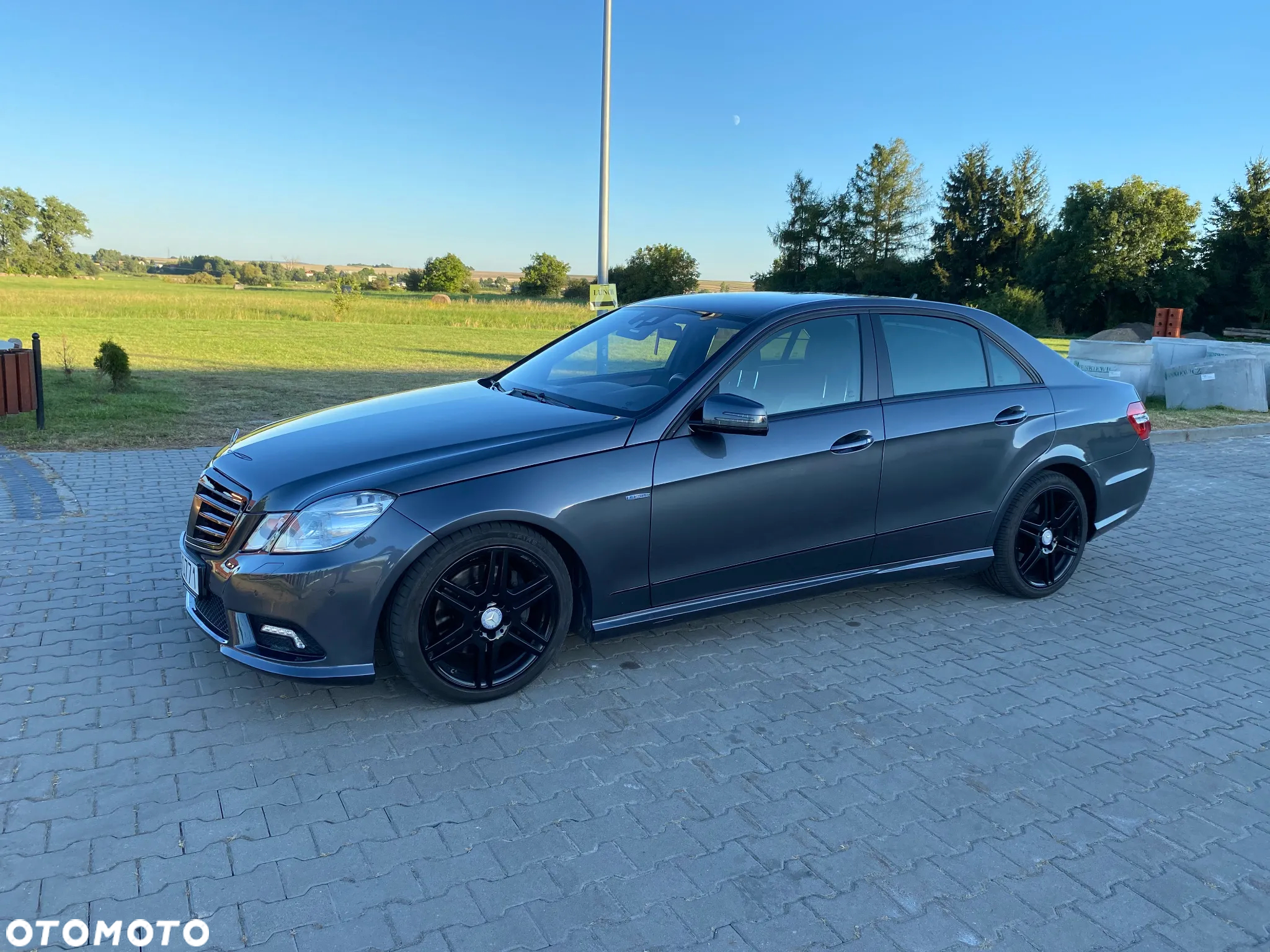 Mercedes-Benz Klasa E 350 CDI BlueEff Avantgarde - 2