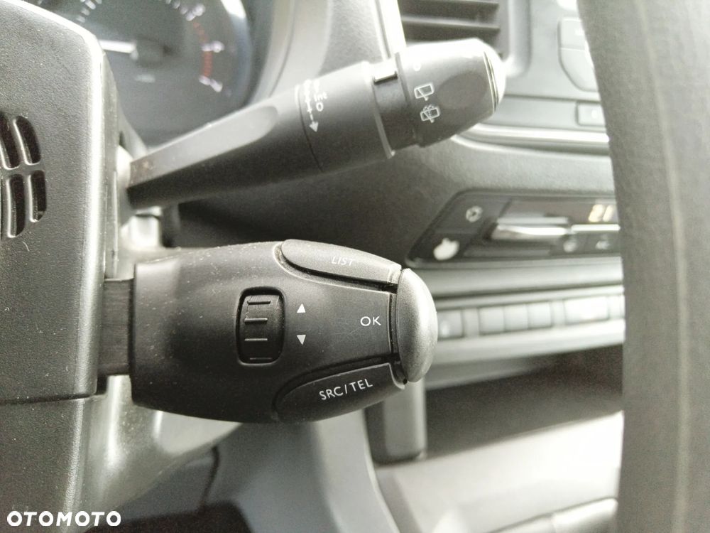 Peugeot Traveller 1.5 BlueHDi Long Business - 28